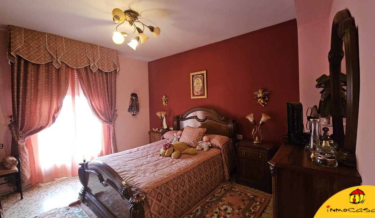 10 - Inmobiliaria - Alcala la Real - Inmocasa - Venta - Casa - Zona Safa - Cochera cerrada - Patio - Terraza - Vista a La Mota - Orientación Suroeste