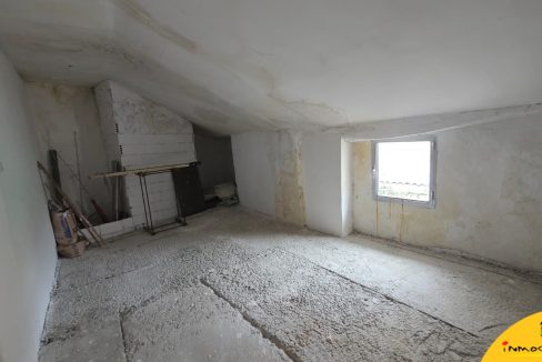 14 - Inmobiliaria - Alcala la Real - Inmocasa - Venta - Casa - Económica - Zona Casco Antiguo - La Mota - Especial aceituneros - Amueblada