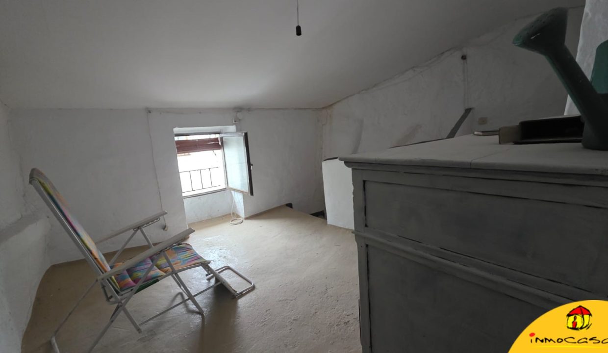 15 - Inmobiliaria - Alcala la Real - Inmocasa - Venta - Casa - Económica - Zona Casco Antiguo - La Mota - Especial aceituneros - Amueblada