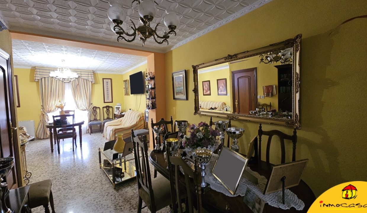 2 - Inmobiliaria - Alcala la Real - Inmocasa - Venta - Casa - Zona Safa - Cochera cerrada - Patio - Terraza - Vista a La Mota - Orientación Suroeste