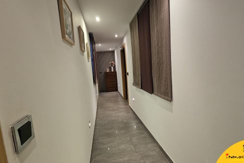 21 - Inmobiliaria - Alcala la Real - Inmocasa - Venta - Casa - Cauchil - Cochera - Cocinón - Chimenea - Terraza - Vistas - Orientación Suroeste - Calefacción gasoil