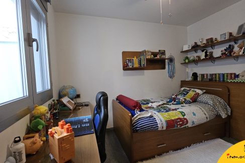 22 - Inmobiliaria - Alcala la Real - Inmocasa - Venta - Casa - Cauchil - Cochera - Cocinón - Chimenea - Terraza - Vistas - Orientación Suroeste - Calefacción gasoil