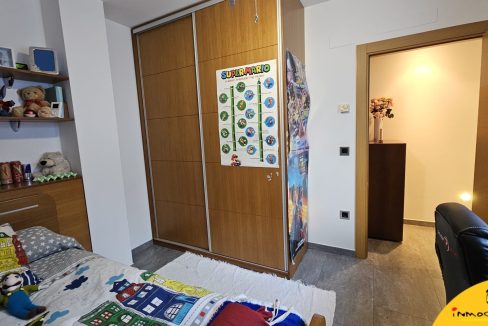 23 - Inmobiliaria - Alcala la Real - Inmocasa - Venta - Casa - Cauchil - Cochera - Cocinón - Chimenea - Terraza - Vistas - Orientación Suroeste - Calefacción gasoil