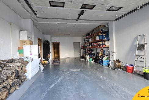 3 - Inmobiliaria - Alcala la Real - Inmocasa - Venta - Casa - Cauchil - Cochera - Cocinón - Chimenea - Terraza - Vistas - Orientación Suroeste - Calefacción gasoil