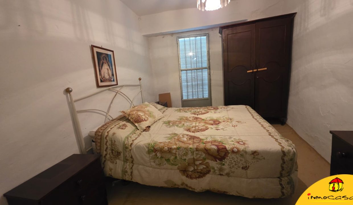 9 - Inmobiliaria - Alcala la Real - Inmocasa - Venta - Casa - Económica - Zona Casco Antiguo - La Mota - Especial aceituneros - Amueblada