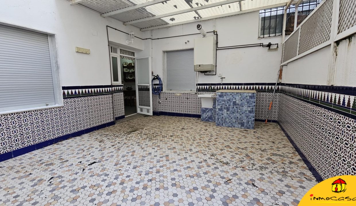 12 - Inmobiliaria - Alcalá la Real - Inmocasa - Venta - Piso - Paseo de los Álamos - Vistas a La Mota - Ascensor - Garaje en Parking - Calefacción gas - Amueblad