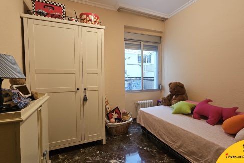 18 - Inmobiliaria - Alcalá la Real - Inmocasa - Venta - Piso - Paseo de los Álamos - Vistas a La Mota - Ascensor - Garaje en Parking - Calefacción gas - Amueblad