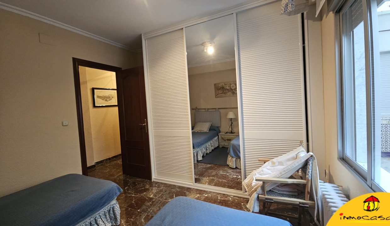 23 - Inmobiliaria - Alcalá la Real - Inmocasa - Venta - Piso - Paseo de los Álamos - Vistas a La Mota - Ascensor - Garaje en Parking - Calefacción gas - Amueblad