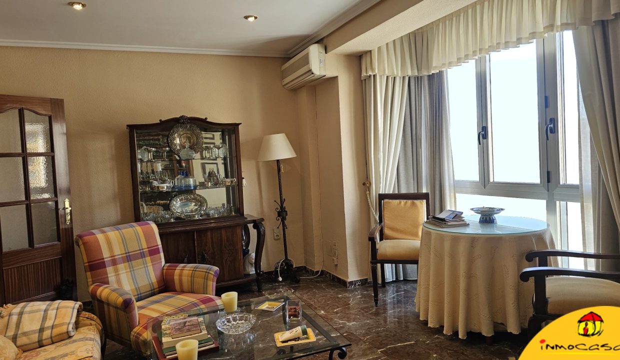 4 - Inmobiliaria - Alcalá la Real - Inmocasa - Venta - Piso - Paseo de los Álamos - Vistas a La Mota - Ascensor - Garaje en Parking - Calefacción gas - Amueblado