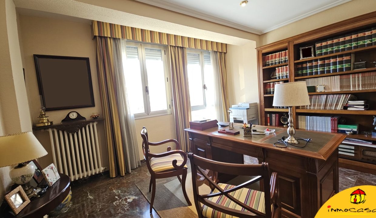 5 - Inmobiliaria - Alcalá la Real - Inmocasa - Venta - Piso - Paseo de los Álamos - Vistas a La Mota - Ascensor - Garaje en Parking - Calefacción gas - Amueblado