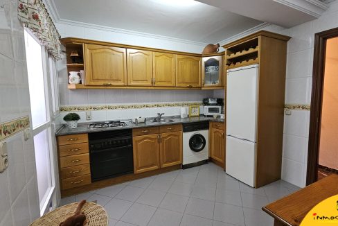 9 - Inmobiliaria - Alcalá la Real - Inmocasa - Venta - Piso - Paseo de los Álamos - Vistas a La Mota - Ascensor - Garaje en Parking - Calefacción gas - Amueblado