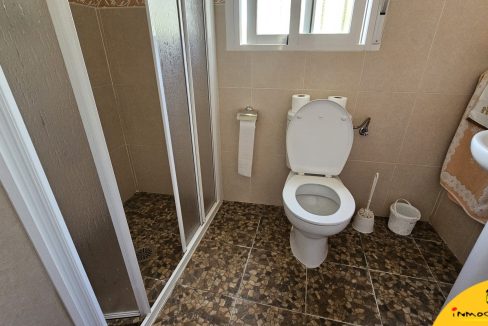 10 - Inmobiliaria - Alcala la Real - Inmocasa - Venta - Chalet - La Rabita - Olivos - Porche - Cochera - Chimenea - Barbacoa - Amueblada