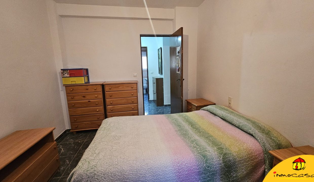 12 - Inmobiliaria - Alcala la Real - Inmocasa - Venta - Casa - Avda. Iberoamérica - Cochera - Patio - Terraza - Amueblada - Aire acondicionado