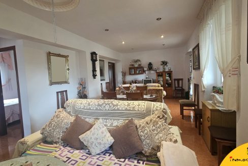 12 - Inmobiliaria - Alcala la Real - Inmocasa - Venta - Chalet - La Rabita - Olivos - Porche - Cochera - Chimenea - Barbacoa - Amueblada