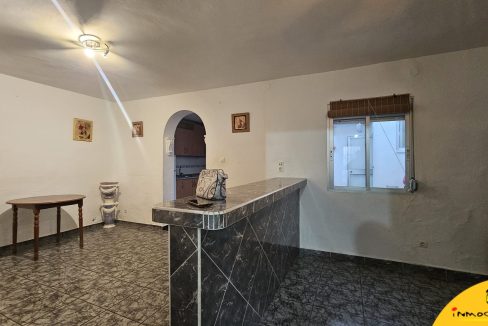 3 - Inmobiliaria - Alcala la Real - Inmocasa - Venta - Casa - Avda. Iberoamérica - Cochera - Patio - Terraza - Amueblada - Aire acondicionado