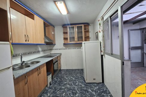 Inmobiliaria - Alcala la Real - Inmocasa - Venta - Casa - Avda. Iberoamérica - Cochera - Patio - Terraza - Amueblada - Aire acondicionado